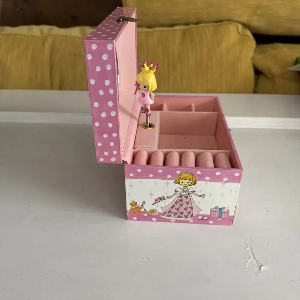 Childrens Princess Mirrored Musical Jewelry Box Twirling Princess Pink Cute